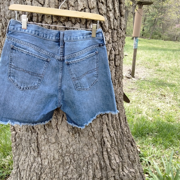👀Big Discount!👀 Lucky Brand Boyfriend Short in size 8 - Picture 2 of 4